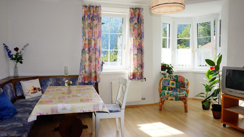 Landhaus Riedl Scharnitz Eksteriør billede